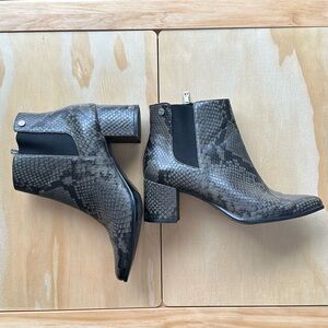 Calvin Klein Fiona Gray Black Snake Print Ankle Boots (6.5) side zip closure